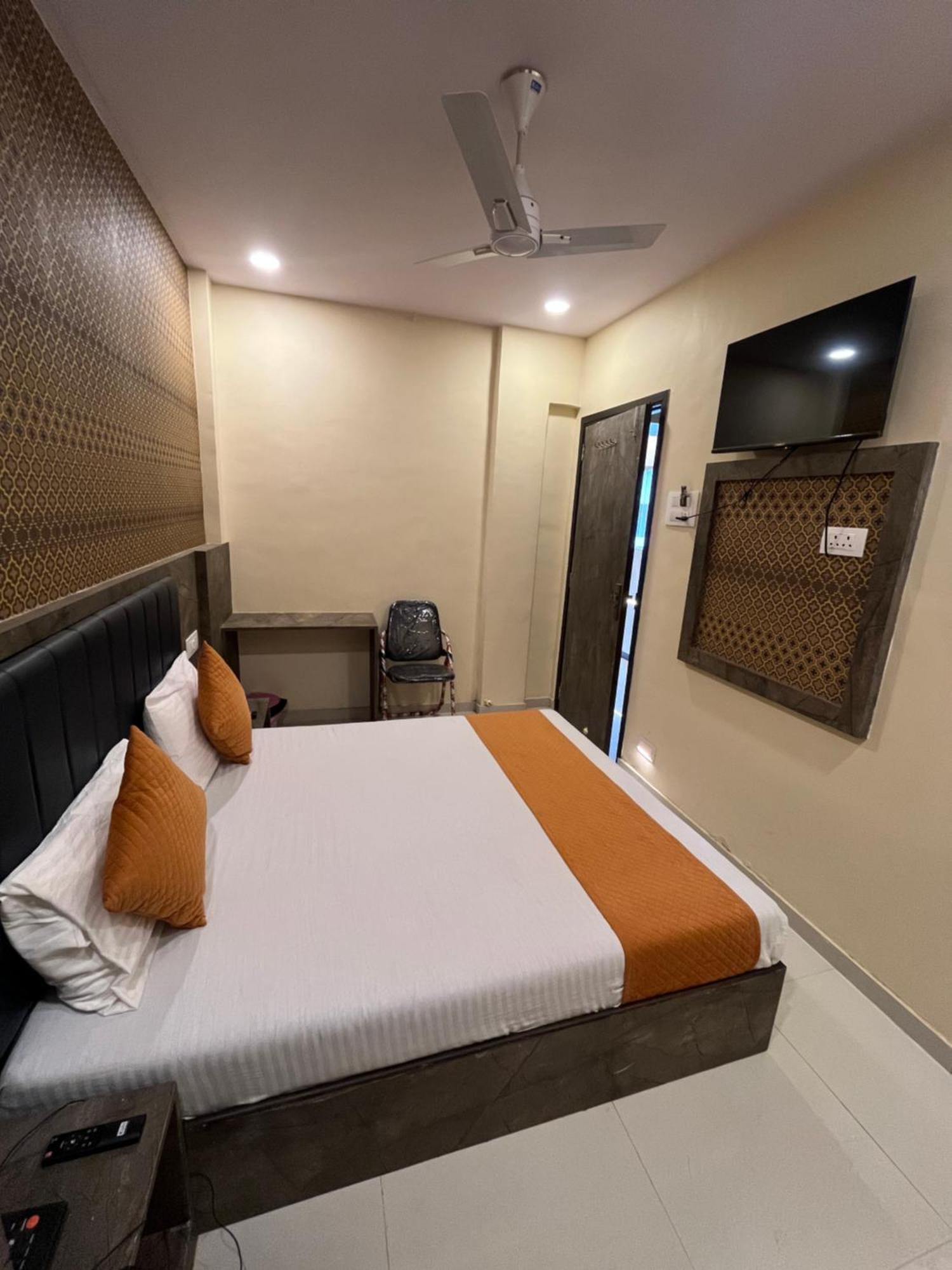 Hotel Grand Bella มุมไบ ภายนอก รูปภาพ